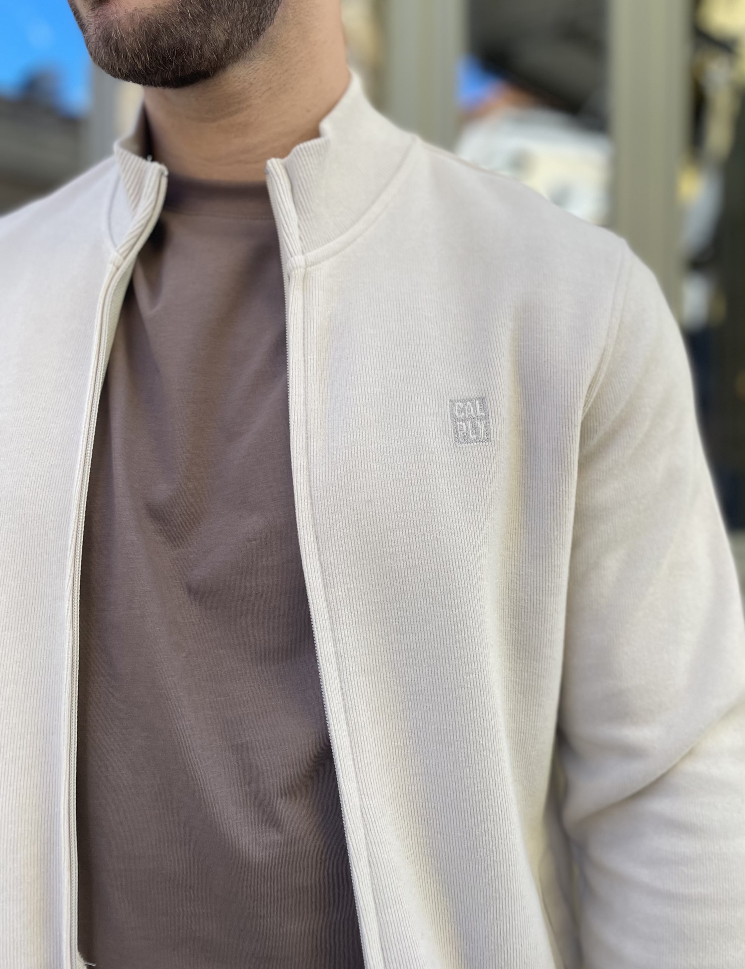 Ανδρική μπεζ βαμβακερή ζακέτα με γιακά 2330B φωτογραφία